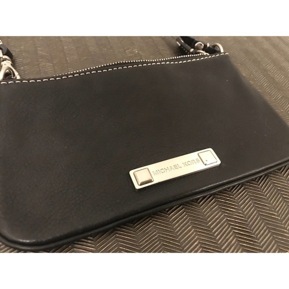 MICHAEL KORS Black Leather Wristlet, Silver Zip, Small Clutch Pouch - Picture 1 of 16